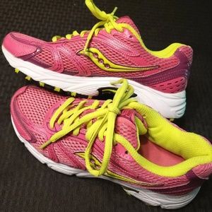 Saucony Pink Sneakers Size 8
